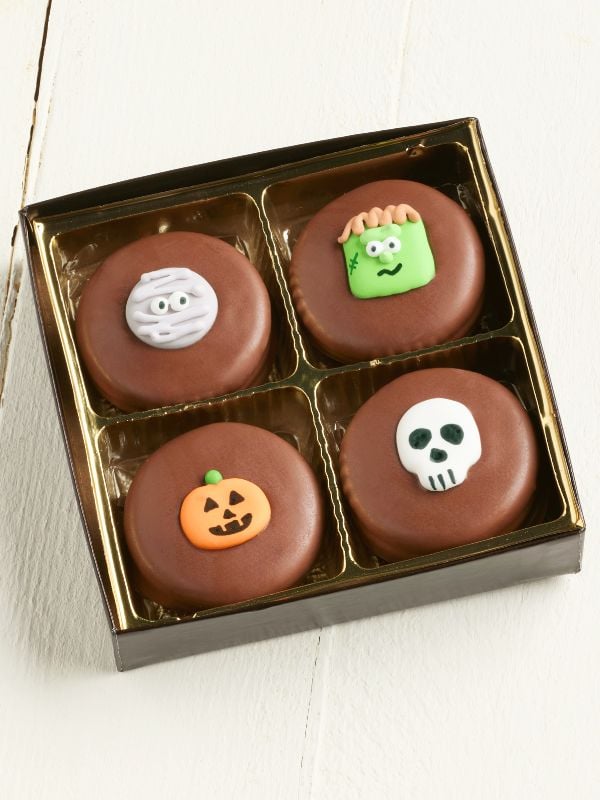 4pc box of milk chocolate halloween sandwich cookies