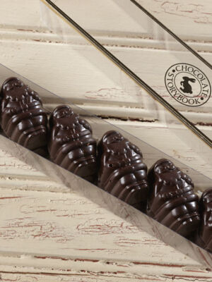 Raspberry-filled Chocolate Santas Sleeve